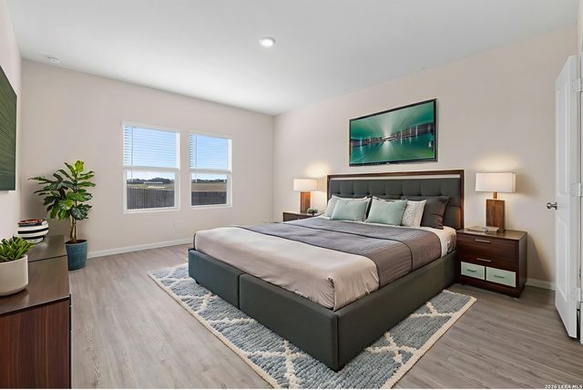 2741 Nueva Cordova, Seguin, TX 78155