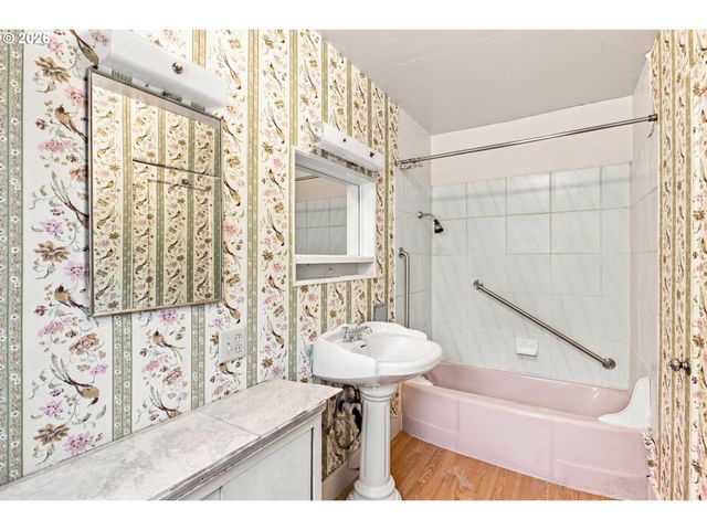 1147 PARK Ave, Eugene, OR 97404