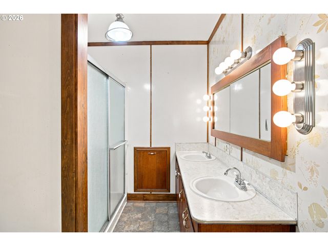 1147 PARK Ave, Eugene, OR 97404