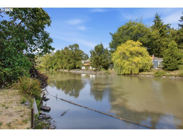 1147 PARK Ave, Eugene, OR 97404