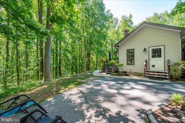 3741 PINEWOOD CT, Chesapeake Beach, MD 20732