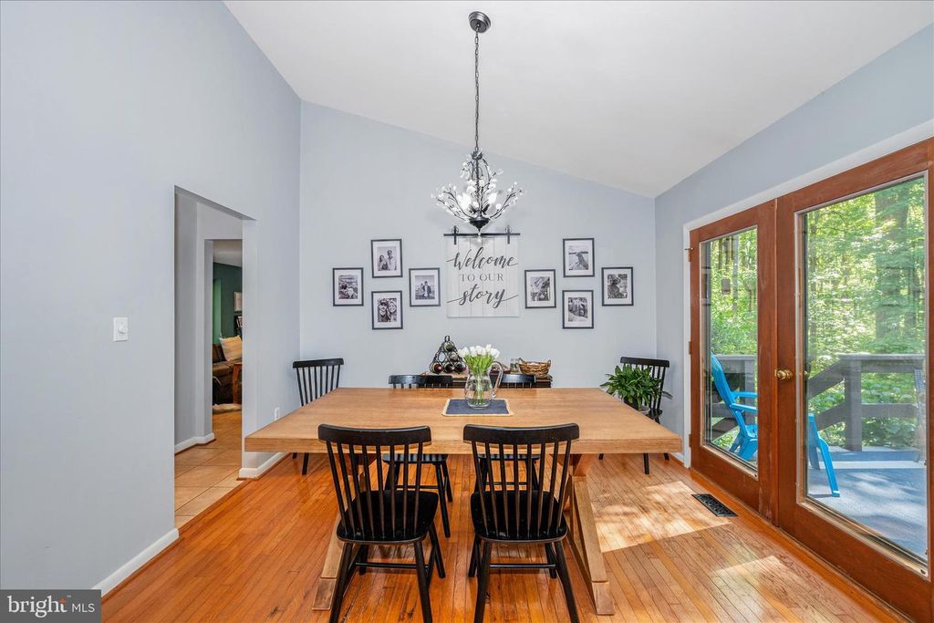 Image 10 of property listing at 3741 PINEWOOD CT, Chesapeake Beach, MD 20732