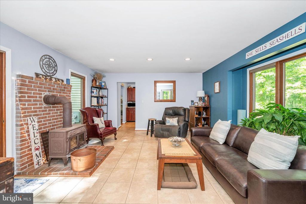 Image 22 of property listing at 3741 PINEWOOD CT, Chesapeake Beach, MD 20732