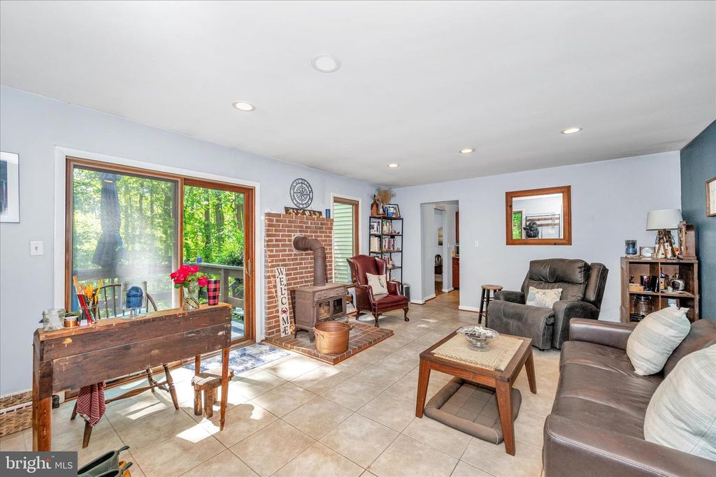 Image 23 of property listing at 3741 PINEWOOD CT, Chesapeake Beach, MD 20732
