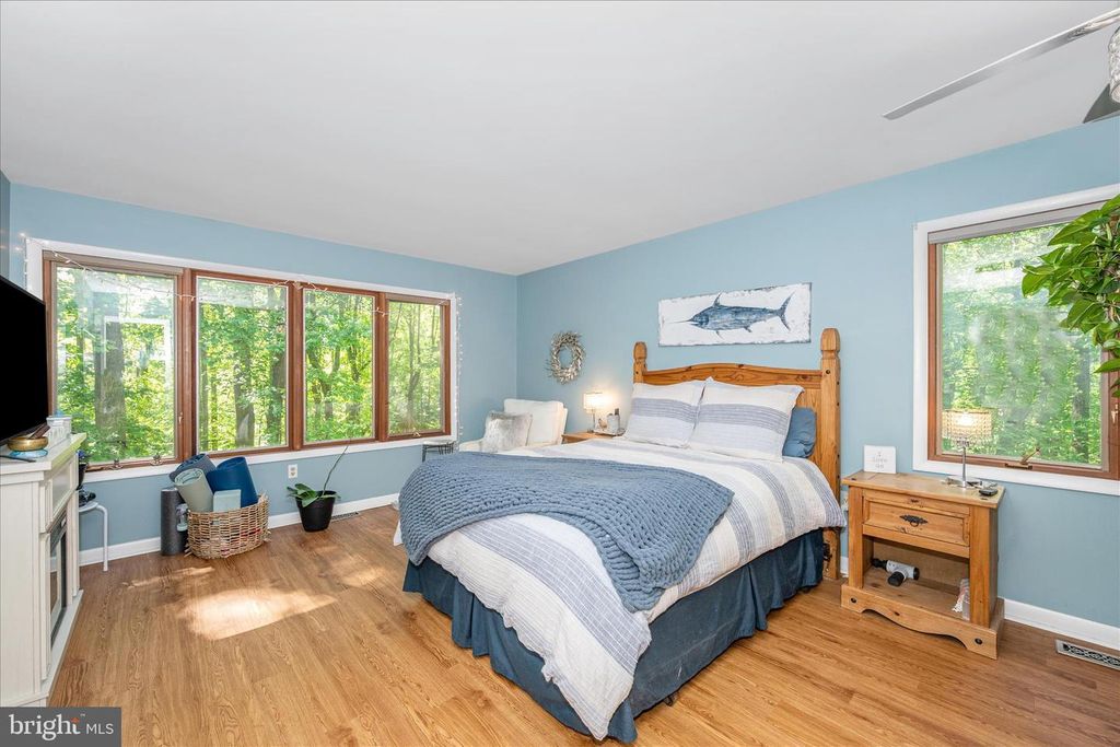 Image 28 of property listing at 3741 PINEWOOD CT, Chesapeake Beach, MD 20732