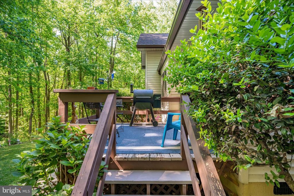 Image 56 of property listing at 3741 PINEWOOD CT, Chesapeake Beach, MD 20732
