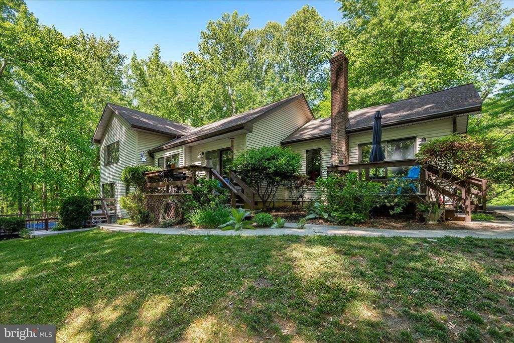 Image 72 of property listing at 3741 PINEWOOD CT, Chesapeake Beach, MD 20732