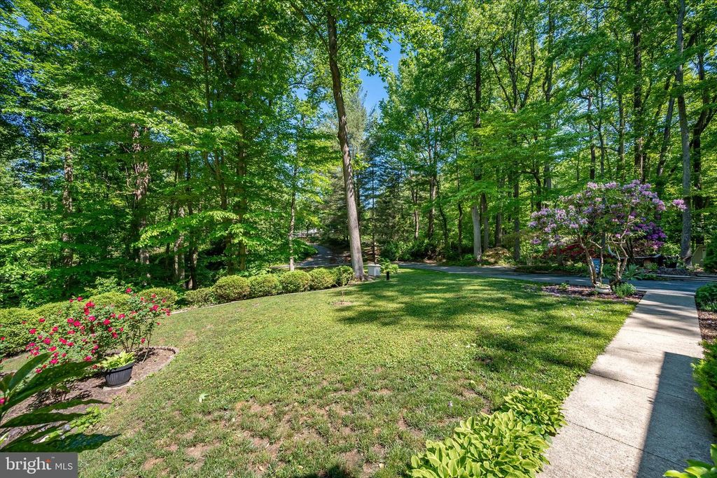 Image 79 of property listing at 3741 PINEWOOD CT, Chesapeake Beach, MD 20732
