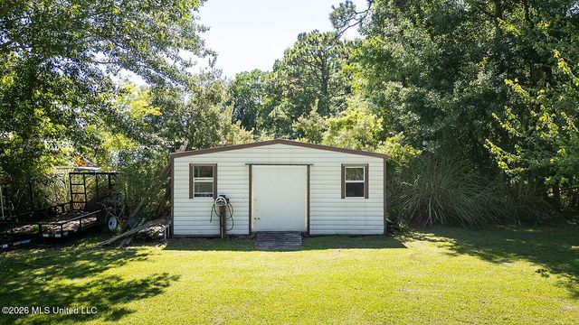 13200 Pine Avenue, Vancleave, MS 39565