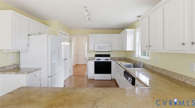 6024 Green Haven Dr, Mechanicsville, VA 23111