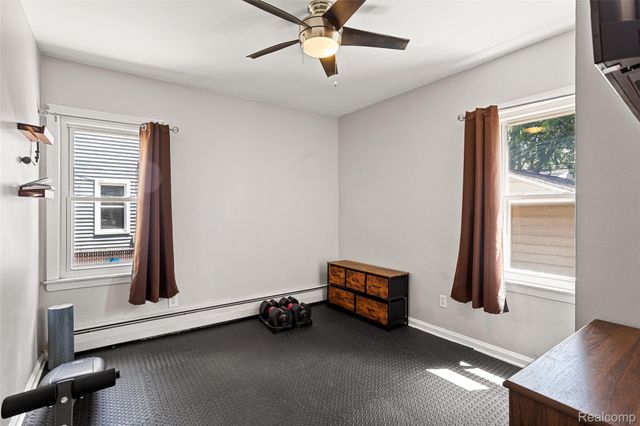 21726 Alger Street, St. Clair Shores, MI 48080