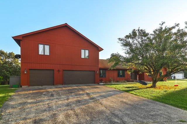 9221 Dirkshire Drive, Woodstock, IL 60098