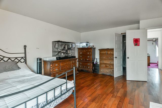 9221 Dirkshire Drive, Woodstock, IL 60098