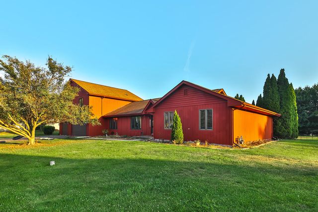 9221 Dirkshire Drive, Woodstock, IL 60098