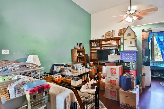 9221 Dirkshire Drive, Woodstock, IL 60098