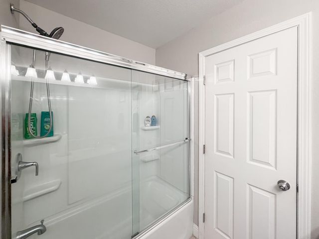 5500 Stately Oak Ln, Carmichael, CA 95608