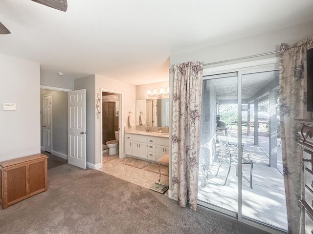 5500 Stately Oak Ln, Carmichael, CA 95608