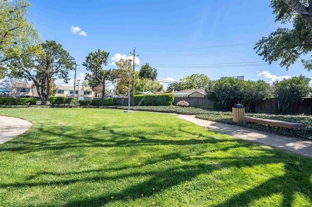 336 San Miguel Court 1, Milpitas, CA 95035