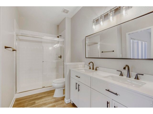 1966 Hillside Pl, Windsor, CO 80550