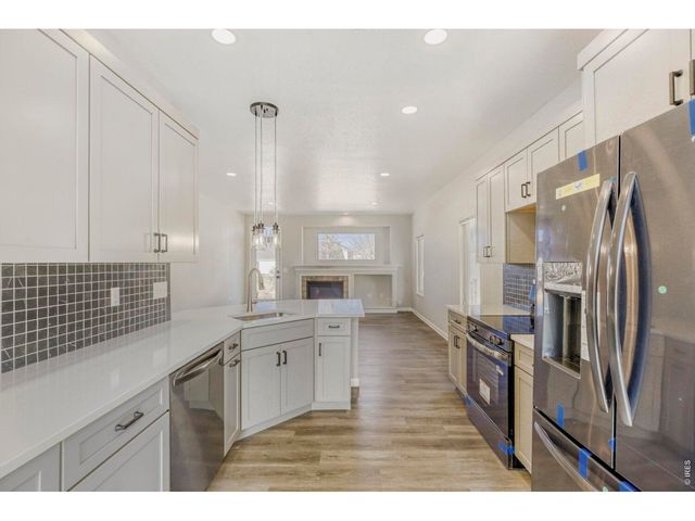 1966 Hillside Pl, Windsor, CO 80550