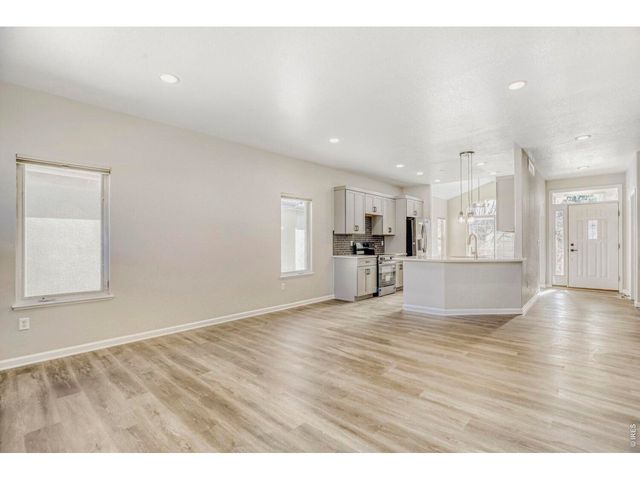 1966 Hillside Pl, Windsor, CO 80550