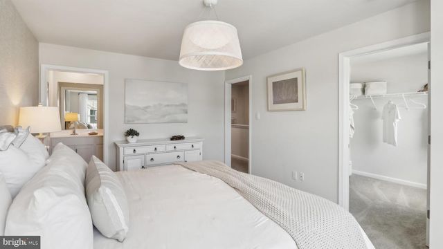 128 W MONTGOMERY AVE, Wildwood, NJ 08260