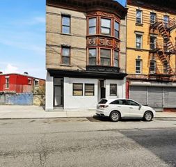 35 Lawrence Street 3, Yonkers, NY 10705