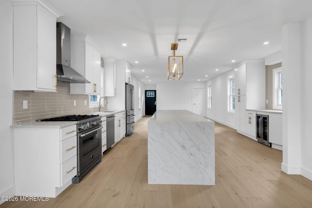 26 Center Street, Rumson, NJ 07760