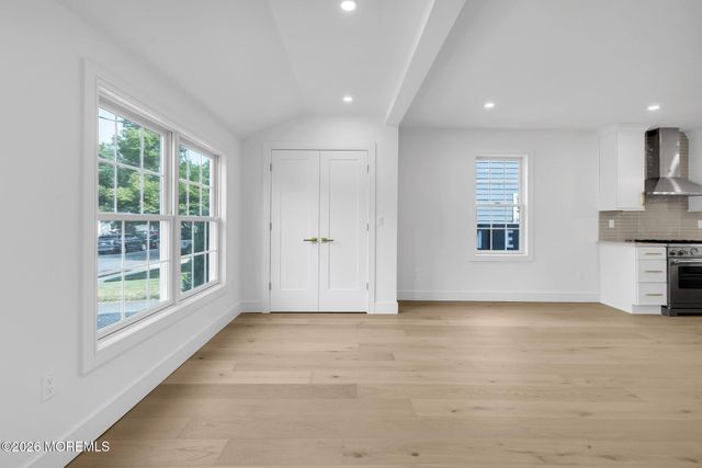 26 Center Street, Rumson, NJ 07760