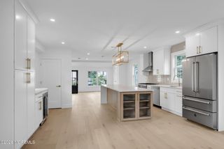 26 Center Street, Rumson, NJ 07760