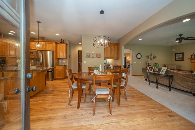 1017 E Golden Ct, Spokane, WA 99208