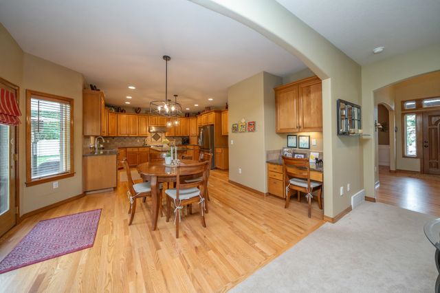 1017 E Golden Ct, Spokane, WA 99208