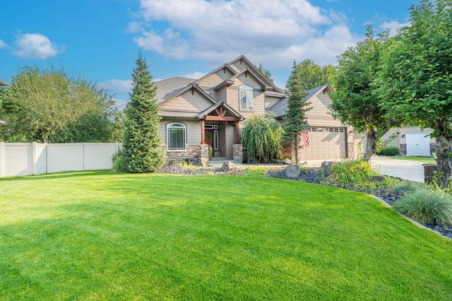 1017 E Golden Ct, Spokane, WA 99208
