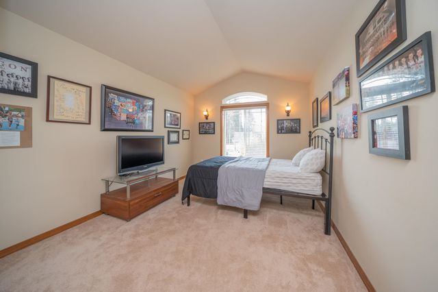 1017 E Golden Ct, Spokane, WA 99208