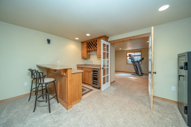 1017 E Golden Ct, Spokane, WA 99208