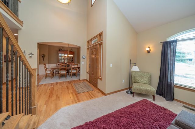 1017 E Golden Ct, Spokane, WA 99208