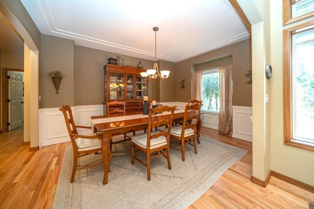 1017 E Golden Ct, Spokane, WA 99208