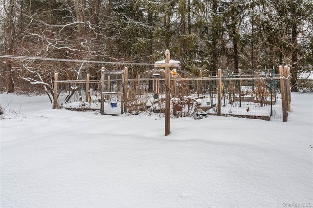 41 Ulster Avenue, Ulster Park, NY 12487