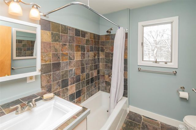 41 Ulster Avenue, Ulster Park, NY 12487