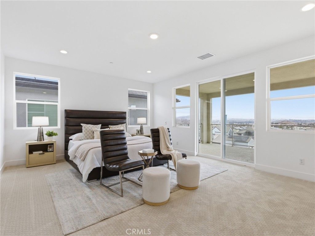 Image 23 of property listing at 27643 Juniper Lane, Valencia, CA 91381