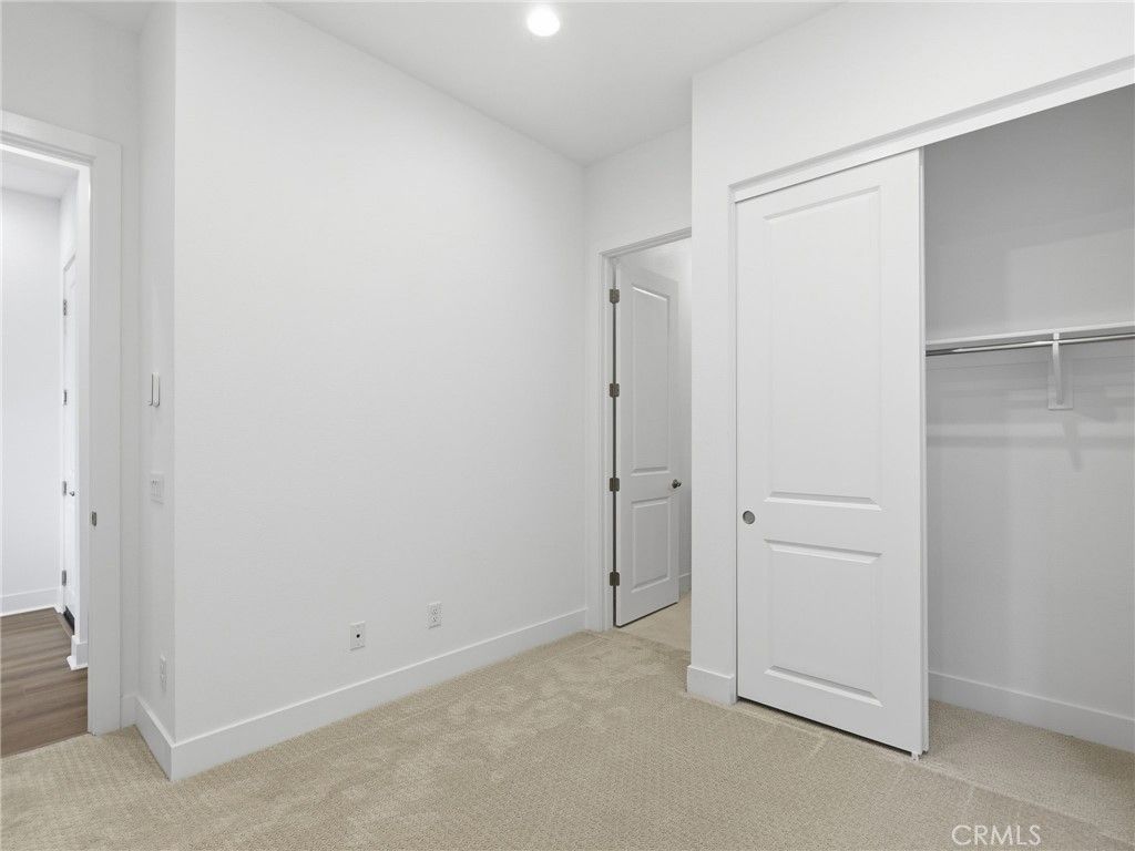 Image 30 of property listing at 27643 Juniper Lane, Valencia, CA 91381