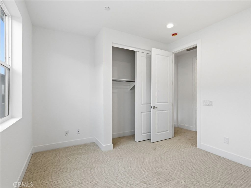 Image 38 of property listing at 27643 Juniper Lane, Valencia, CA 91381