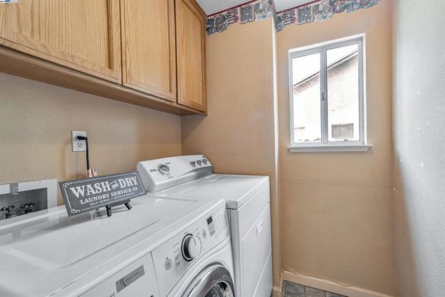 15150 Hollyhock Ct, Lathrop, CA 95330