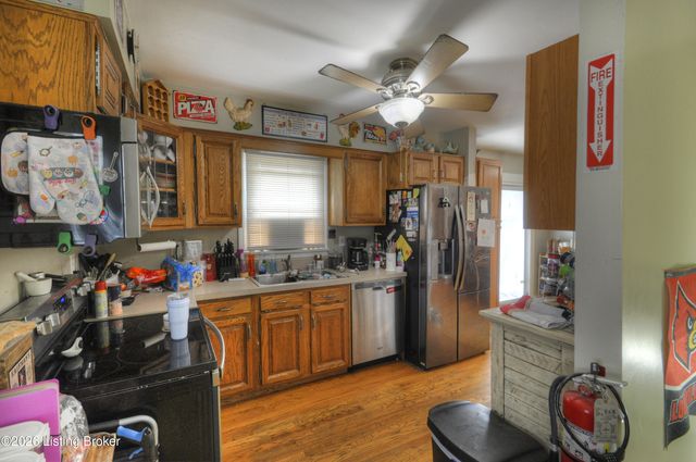 6303 Venango Dr, Louisville, KY 40258
