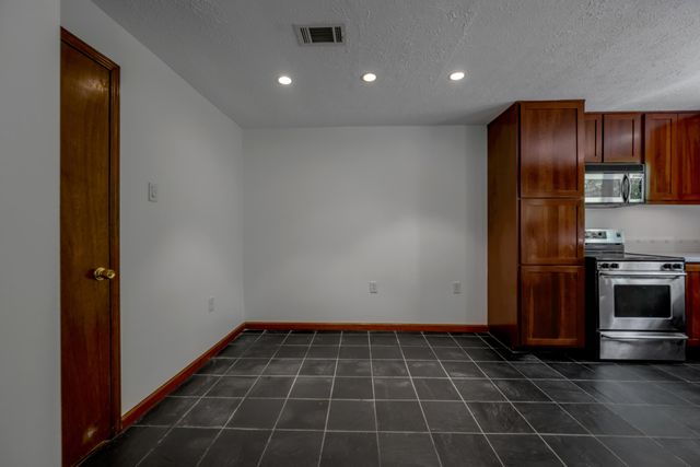 3010 River Circle Drive, Richmond, KY 40475