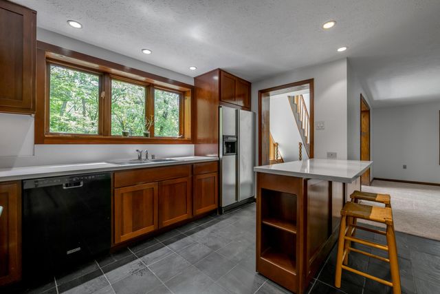 3010 River Circle Drive, Richmond, KY 40475