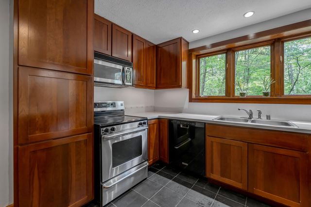 3010 River Circle Drive, Richmond, KY 40475