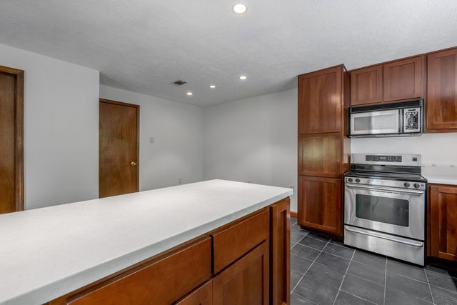 3010 River Circle Drive, Richmond, KY 40475