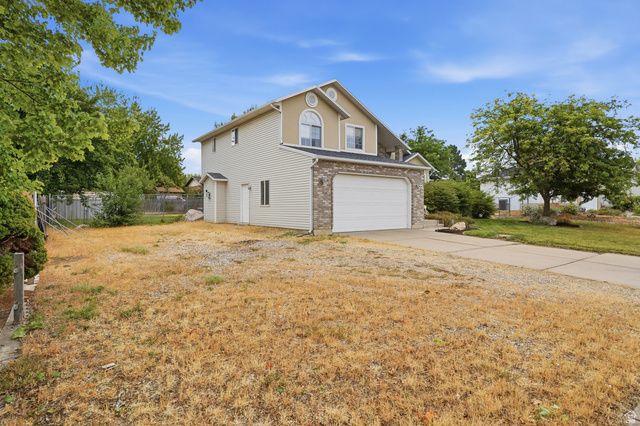 2244 N 1350 W, Clinton, UT 84015