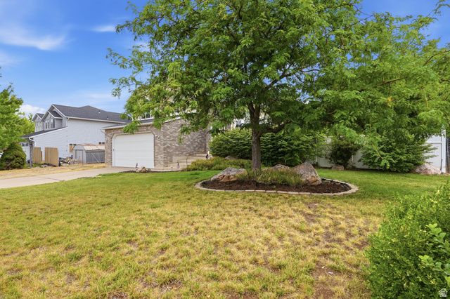 2244 N 1350 W, Clinton, UT 84015